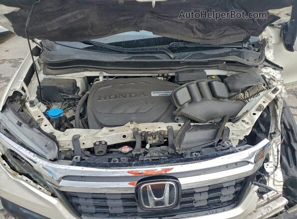 5FPYK3F78JB004990 2018 HONDA RIDGELINE White Вид задньої частини салону