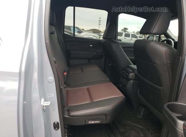 5FPYK3F8XSB032199 2025 HONDA RIDGELINE Gray Rear seats view