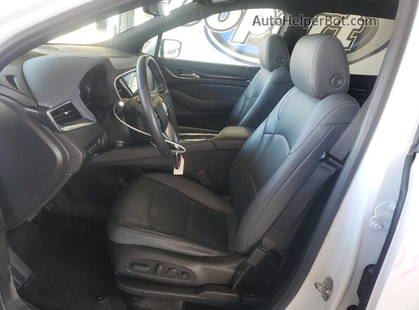 5GAERCKW4NJ134429 2022 BUICK ENCLAVE White წინა სალონის ხედი