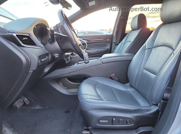 5GAEVBKW2NJ125265 2022 BUICK ENCLAVE Silver Front interior view