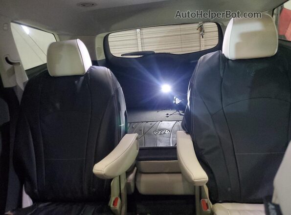 5GAEVCKW4PJ202498 2023 BUICK ENCLAVE White უკანა სავარძლების ხედი