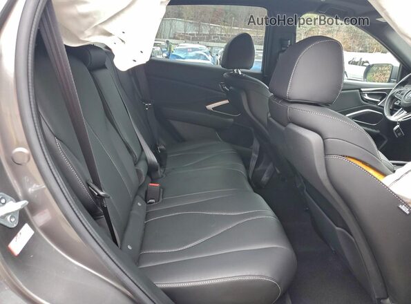 5J8TC2H46SL016603 2025 ACURA RDX Gray Widok wnętrza z tyłu