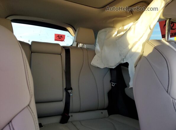 5J8TC2H55SL030016 2025 ACURA RDX White Vista de los asientos traseros