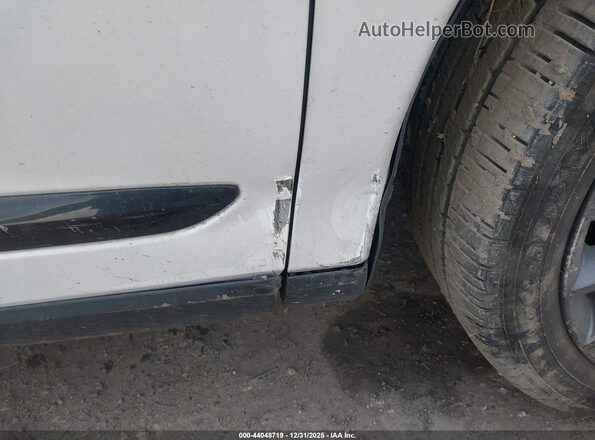5J8TC2H83NL011706 2022 ACURA RDX White Вид спереду
