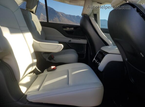 5LM5J6XC9SGL00239 2025 LINCOLN AVIATOR Gray უკანა სალონის ხედი