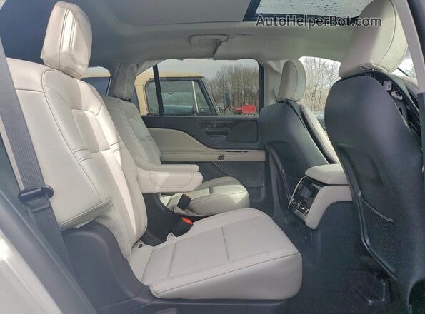 5LM5J6XCXSGL26333 2025 LINCOLN AVIATOR White Vista interior trasera