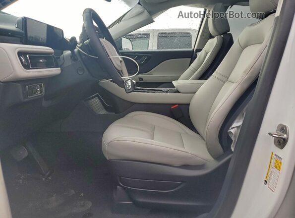 5LM5J6XCXSGL26333 2025 LINCOLN AVIATOR White Vista interior delantera