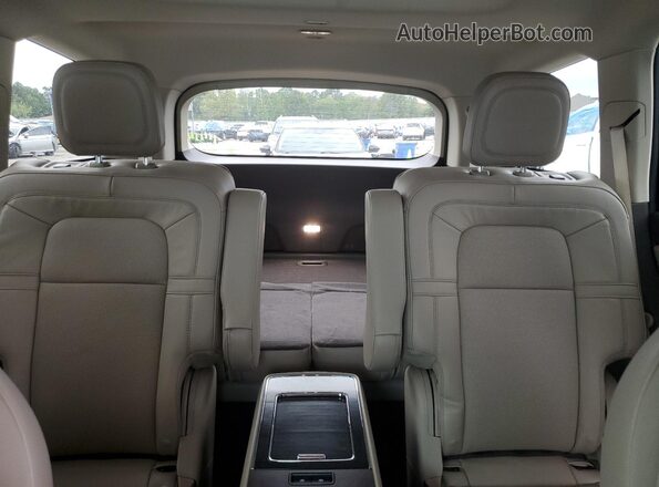 5LM5J7WC0RGL06545 2024 LINCOLN AVIATOR White უკანა სავარძლების ხედი