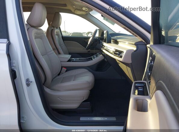 5LM5J7WC2RGL02593 2024 LINCOLN AVIATOR White Вид салону спереду
