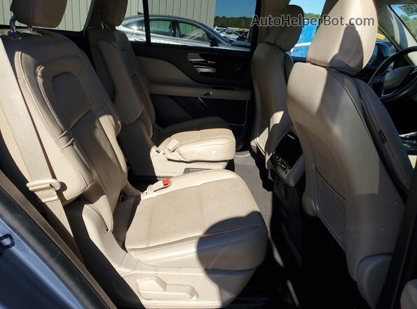 5LM5J7WC4MGL12728 2021 LINCOLN AVIATOR Blue Rear interior view