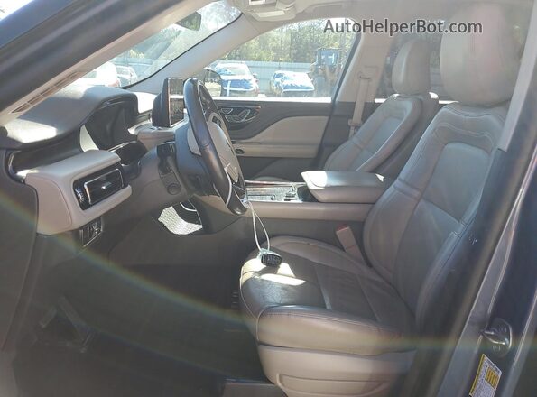 5LM5J7WC4MGL12728 2021 LINCOLN AVIATOR Blue Front interior view