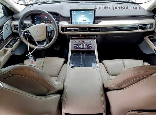 5LM5J7WC5PGL16632 2023 LINCOLN AVIATOR White Вид панелі приладів