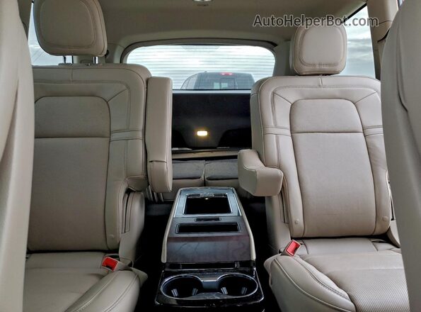 5LM5J7WC5PGL16632 2023 LINCOLN AVIATOR White Вид задніх сидінь