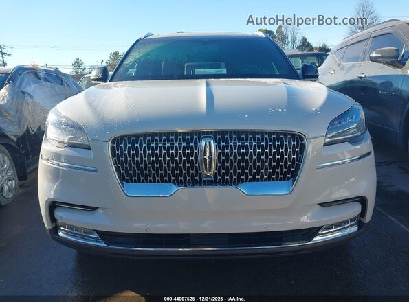 5LM5J7WC6MGL19034 2021 LINCOLN AVIATOR Cream 
