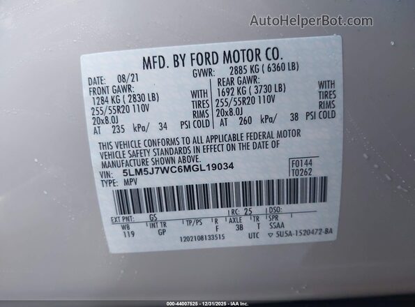 5LM5J7WC6MGL19034 2021 LINCOLN AVIATOR Cream 