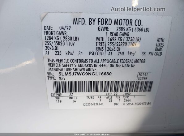 5LM5J7WC9NGL16680 2022 LINCOLN AVIATOR White ძრავის განყოფილების ხედი