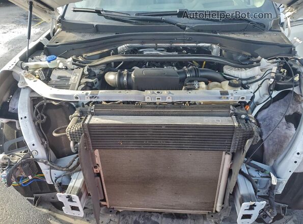 5LM5J7XC1LGL05653 2020 LINCOLN AVIATOR White Engine compartment view