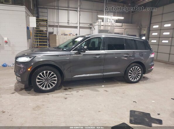 5LM5J7XC3LGL17027 2020 LINCOLN AVIATOR Gray 