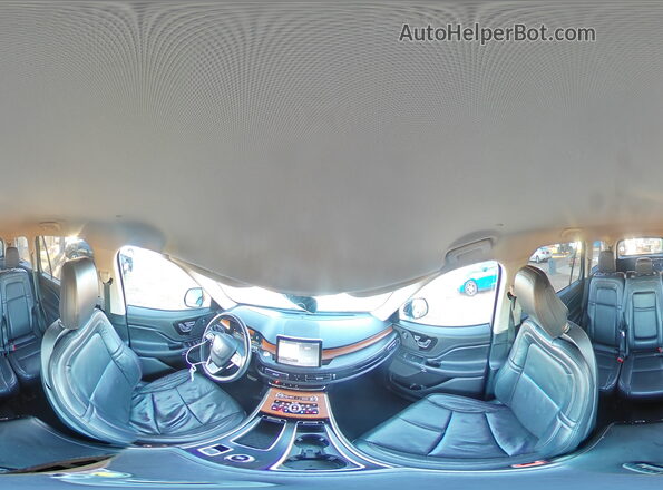 5LM5J7XC4LGL01371 2020 LINCOLN AVIATOR Silver Панорамний вид салону 360°