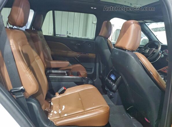 5LM5J7XC4MGL09245 2021 LINCOLN AVIATOR White Սալոնի հետևի տեսք