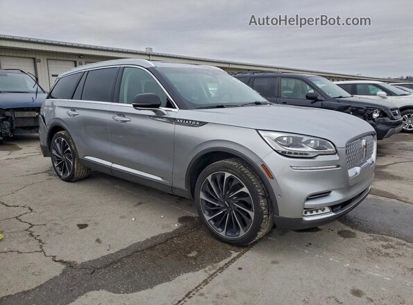 5LM5J7XC4NGL03981 2022 LINCOLN AVIATOR Gray Front right