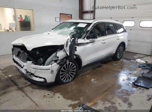 5LM5J7XC7LGL14339 2020 LINCOLN AVIATOR White წინა მარცხენა ხედი სამი მეოთხედიდან