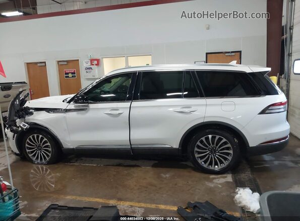 5LM5J7XC7LGL14339 2020 LINCOLN AVIATOR White სალონის 360-გრადუსიანი ხედი