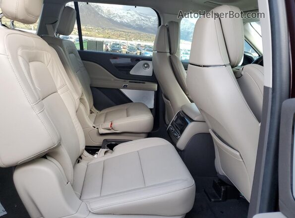 5LM5J7XC9RGL02377 2024 LINCOLN AVIATOR Burgundy Rear seats view