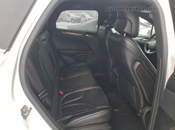 5LMCJ1D98JUL20582 2018 LINCOLN MKC White 