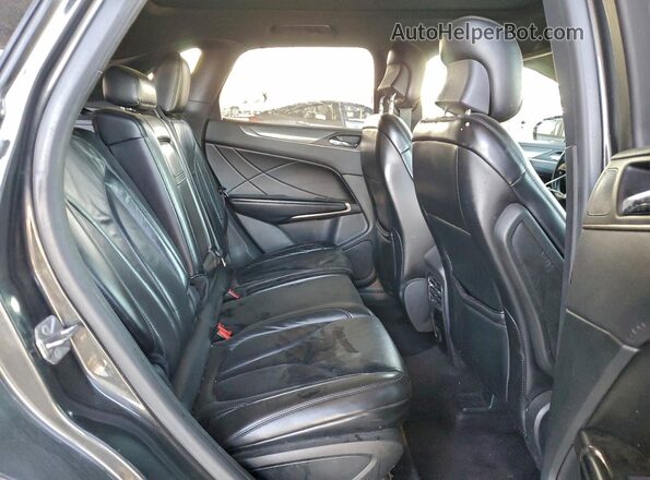 5LMCJ2C98HUL35701 2017 LINCOLN MKC Gray Widok wnętrza z tyłu