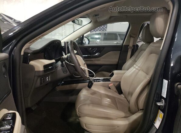 5LMCJ2D94MUL14756 2021 LINCOLN CORSAIR Blue Вид салону спереду