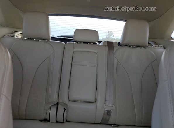 5LMCJ2D95GUJ12691 2016 LINCOLN MKC Белый Вид задних сидений