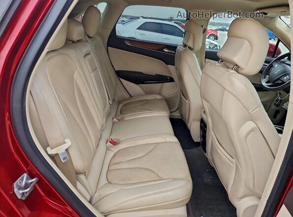 5LMCJ3D99GUJ27099 2016 LINCOLN MKC Maroon Вид задньої частини салону