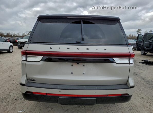 5LMJJ2LG6REL00320 2024 LINCOLN NAVIGATOR Beige Rear view