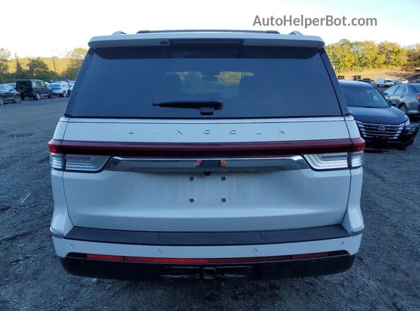 5LMJJ2LGXPEL09907 2023 LINCOLN NAVIGATOR White Widok z tyłu