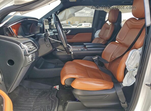 5LMJJ3LT3MEL02604 2021 LINCOLN NAVIGATOR White Vista interior delantera