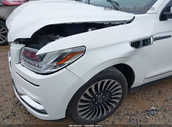 5LMJJ3TTXLEL23920 2020 LINCOLN NAVIGATOR White Widok z przodu