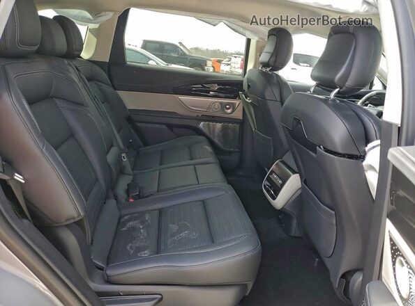 5LMPJ8K43SJ929681 2025 LINCOLN NAUTILUS Silver უკანა სალონის ხედი