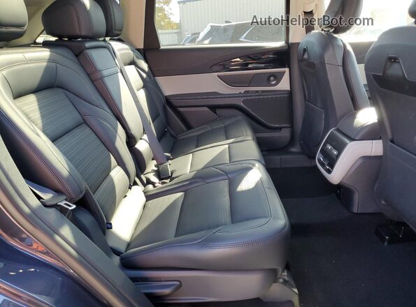 5LMPJ8KA0RJ794661 2024 LINCOLN NAUTILUS Синий Вид задней части салона