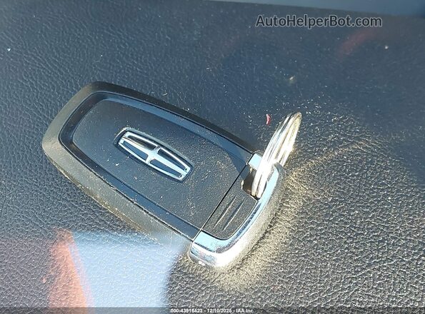 5LMYJ8XY9MNL00809 2021 LINCOLN AVIATOR Red Вид панелі приладів