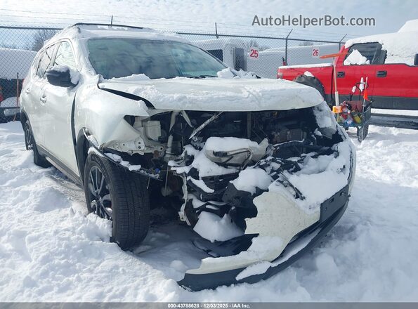 5N1AT2MV0JC751639 2018 NISSAN ROGUE White Դիմացի տեսք