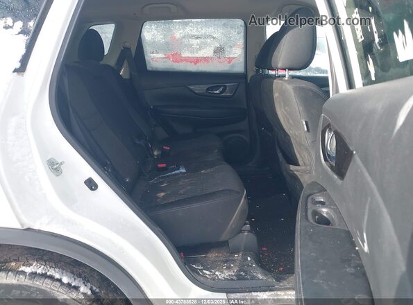 5N1AT2MV0JC751639 2018 NISSAN ROGUE White VIN կոդի պիտակի տեսք