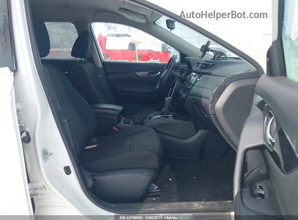 5N1AT2MV0JC751639 2018 NISSAN ROGUE White Սալոնի դիմացի տեսք