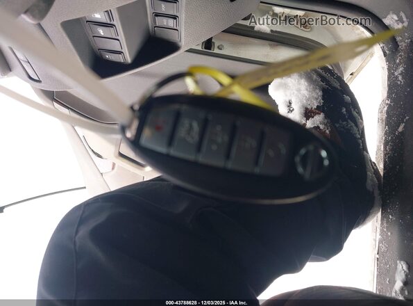 5N1AT2MV0JC751639 2018 NISSAN ROGUE White Առջևի վահանակի տեսք