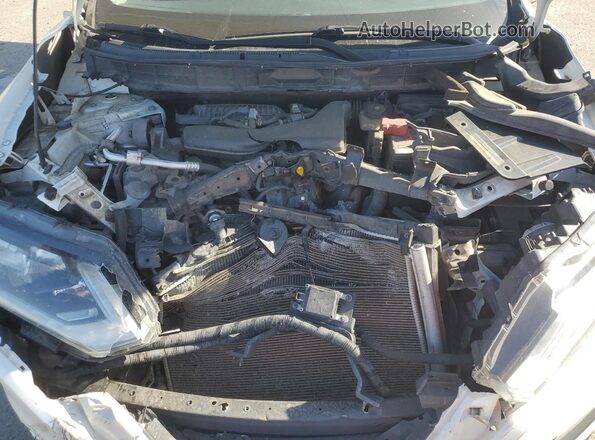 5N1AT2MV1HC873002 2017 NISSAN ROGUE White 