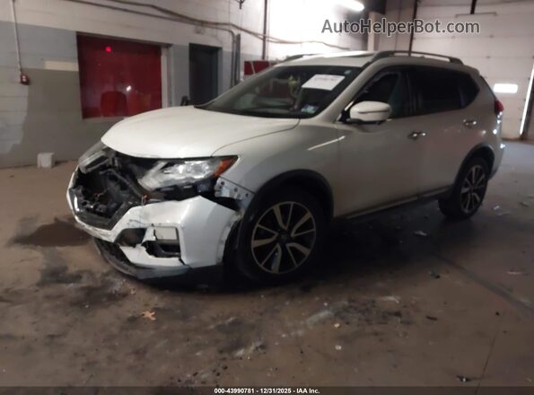 5N1AT2MV8KC729597 2019 NISSAN ROGUE White Front left
