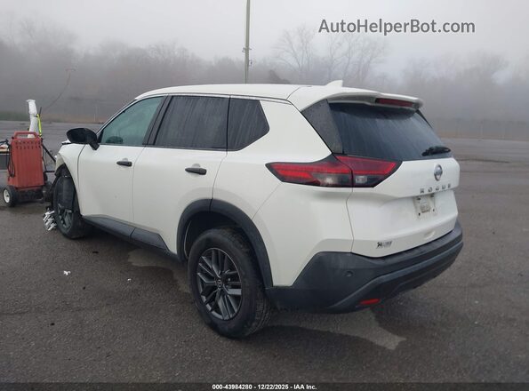 5N1AT3AA9MC750047 2021 NISSAN ROGUE White Trasero izquierdo