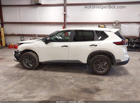 5N1BT3AB2RC732168 2024 NISSAN ROGUE Белый Панорамный вид салона 360°