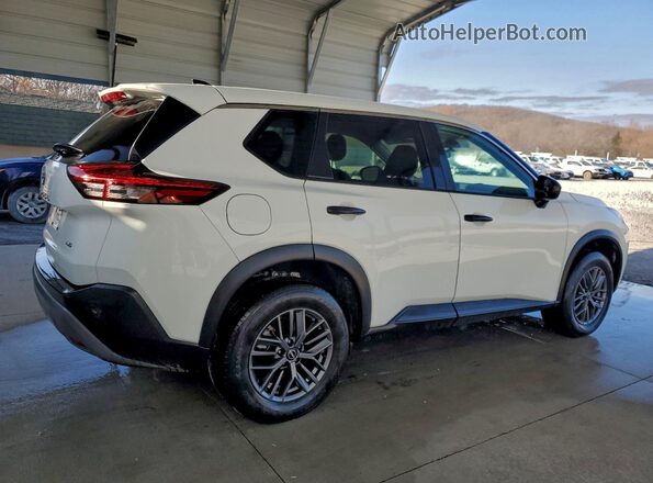 5N1BT3AB8PC869791 2023 NISSAN ROGUE Белый Задняя правая четверть