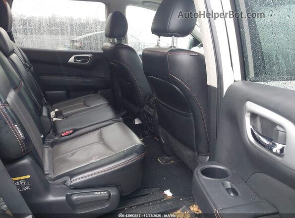 5N1DR2MM1KC640005 2019 NISSAN PATHFINDER White Вид наклейки з VIN-кодом